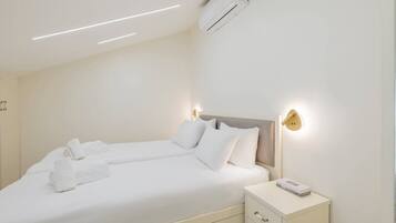 1 bedroom, WiFi (free), bed sheets