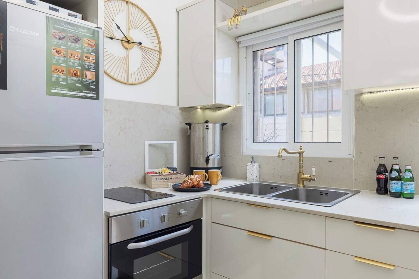 Fridge, oven, stovetop