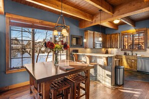 Fridge, microwave, stovetop, dishwasher - *New!* Beautiful 4 Bedroom Big Sky Home w/ Hot Tub (Big Sky)