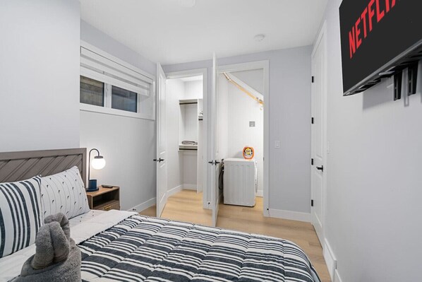 1 bedroom, iron/ironing board, WiFi, bed sheets