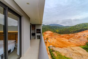 Comfort Apartment, City View | Property grounds - Vista Panorâmica- 2 Suítes- Praia Brava (Itajaí)