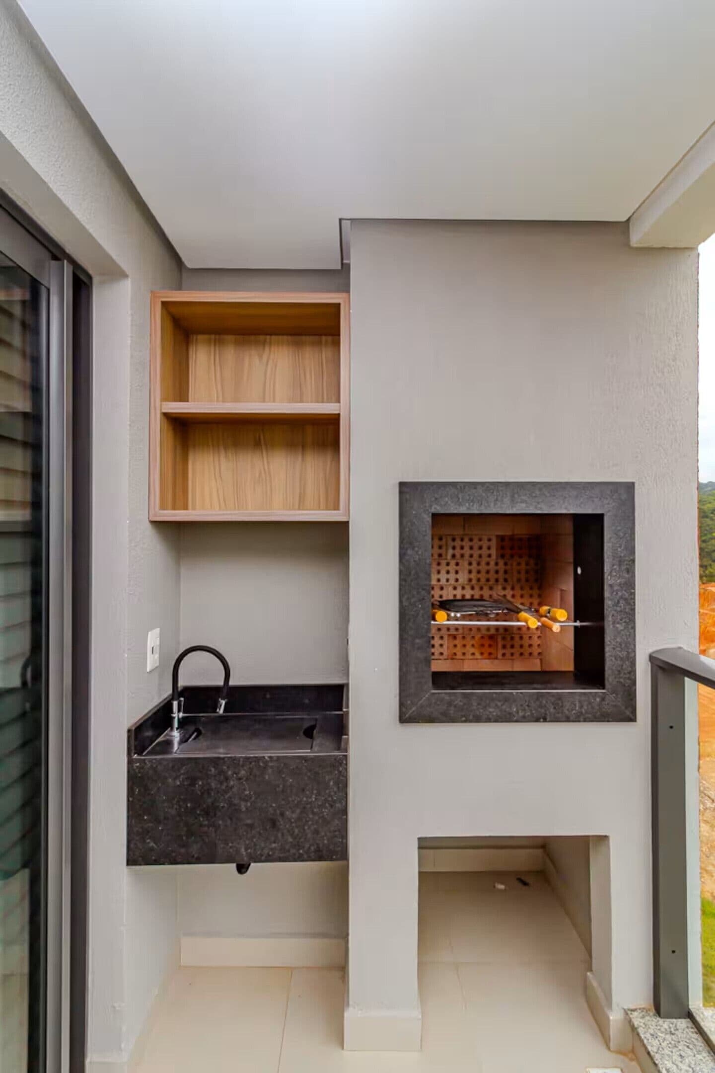 Comfort Apartment, City View | Property grounds