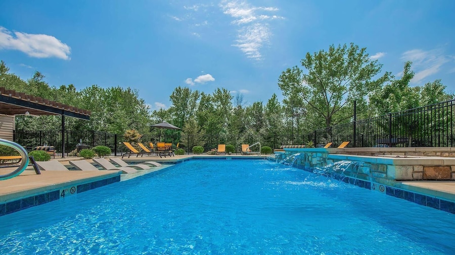 Landing Spectacular 1bd, Courtyard