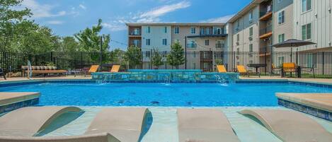 Outdoor pool, pool loungers