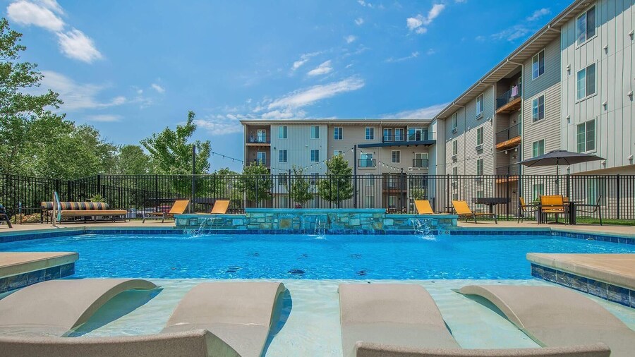 Landing Spectacular 1bd, Courtyard