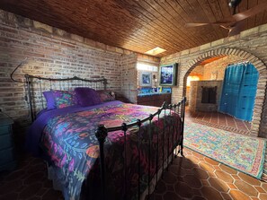 2 soverom, internettilgang og sengetøy