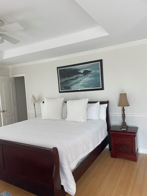 4 bedrooms, iron/ironing board, Internet, bed sheets - Spacious 4-bedroom house in serene Tybee Islandw AC steps  to beach sunset views (Tybee Island)