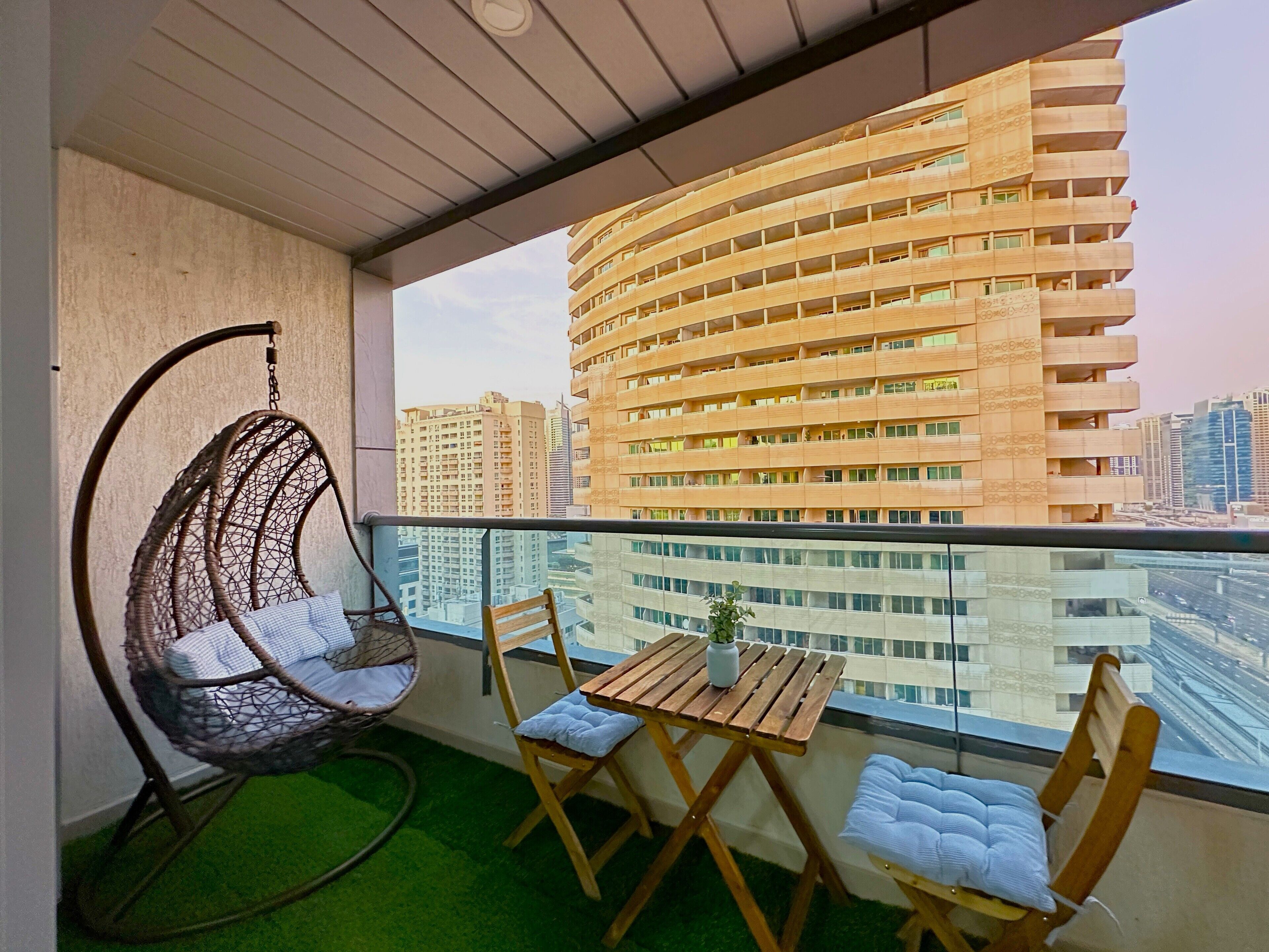 Apartment, 1 Schlafzimmer, Nichtraucher, Stadtblick | Speisen im Freien