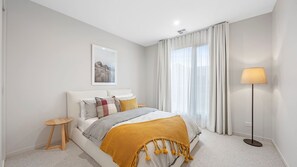 4 bedrooms, free WiFi, bed sheets - The Pinnacle - Sleeps 10 - Merrijig (Merrijig)