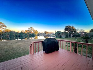 Terrace/patio - Waterfront Grand Lagoon Home with Boat Parking (Pensacola)