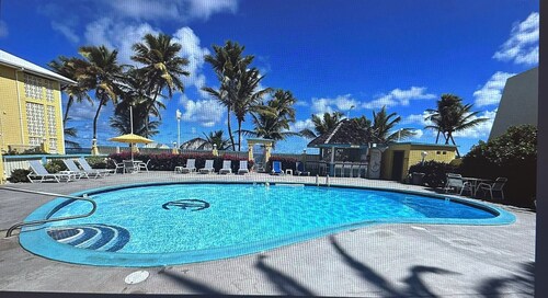 Ocean View Beach access with pool 2 bed 2 bath condo close to Christiansted