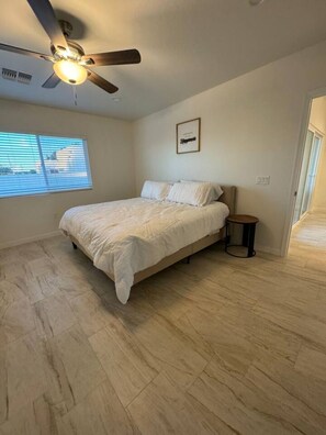 3 bedrooms, iron/ironing board, free WiFi, bed sheets