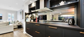 All Star Family Stay - Mernda