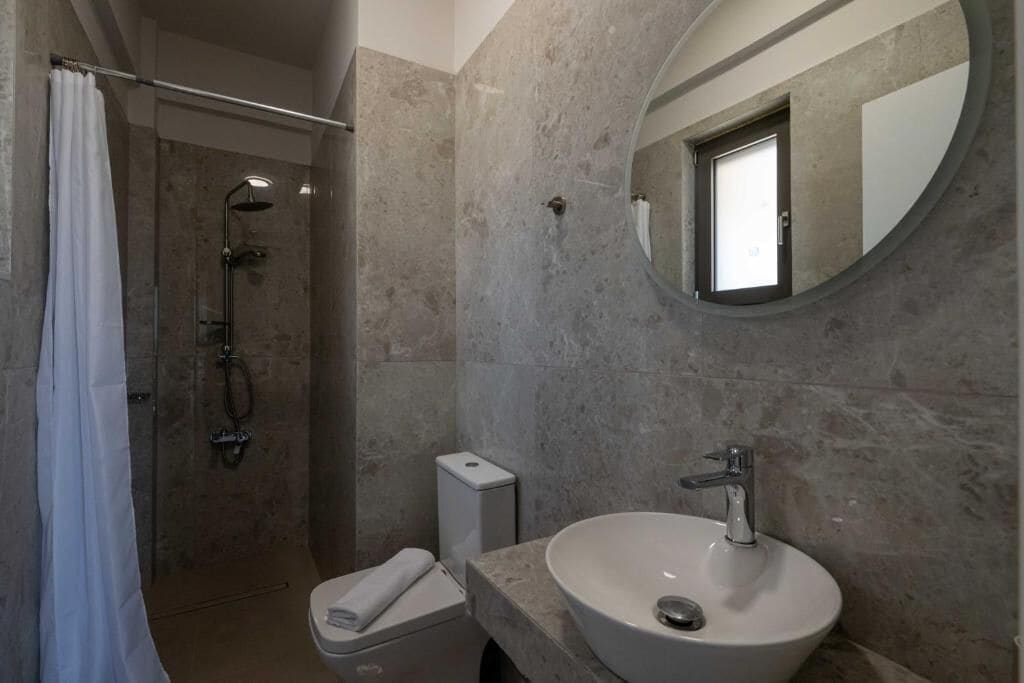 Suite, Balcony, Sea View | Bathroom