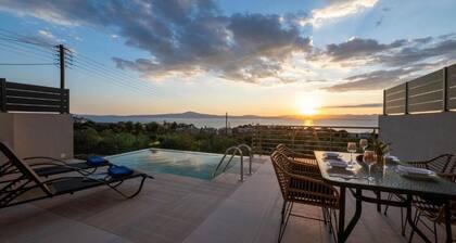 A V Luxury Apartments with Private Pools