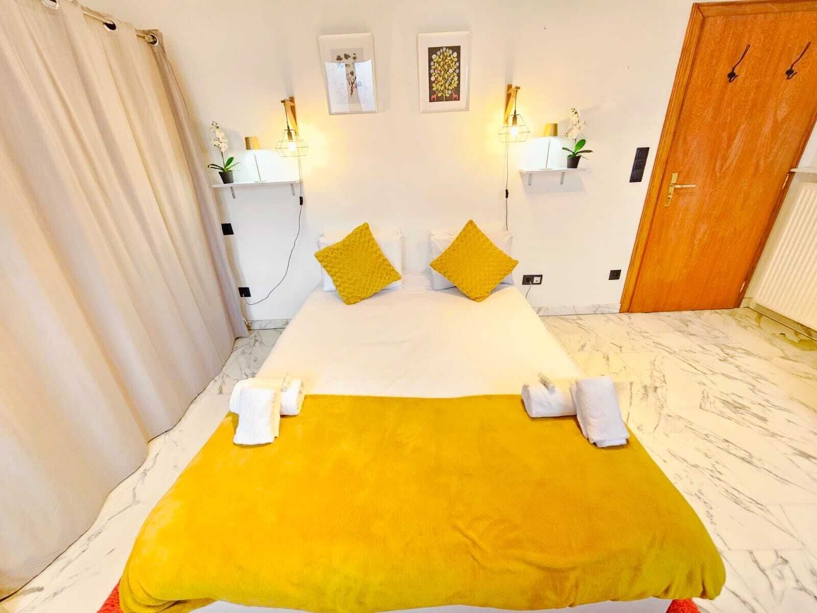 Apartament | Planxa i posts de planxar i wifi gratuïta 