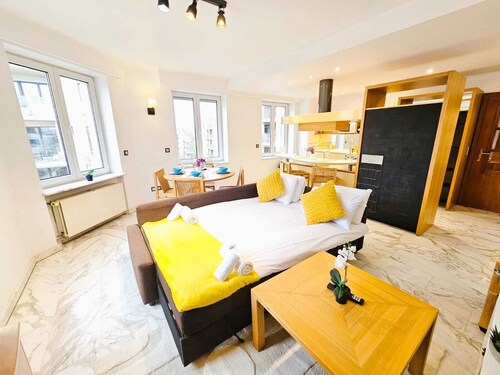 Smart Retreat next to Luxembourg Station