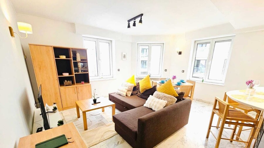 Smart Retreat next to Luxembourg Station