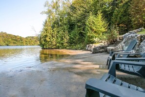 Beach nearby - Avec accès au Petit lac Long (Saint-Adolphe-d`Howard)