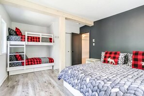 4 bedrooms, WiFi, bed sheets - Avec son quai privé sur le lac (Saint-Adolphe-d`Howard)