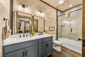 Hair dryer, towels - Smoky Dream Lodge: Heated Pool, Hot Tub & Games! (Pigeon Forge)