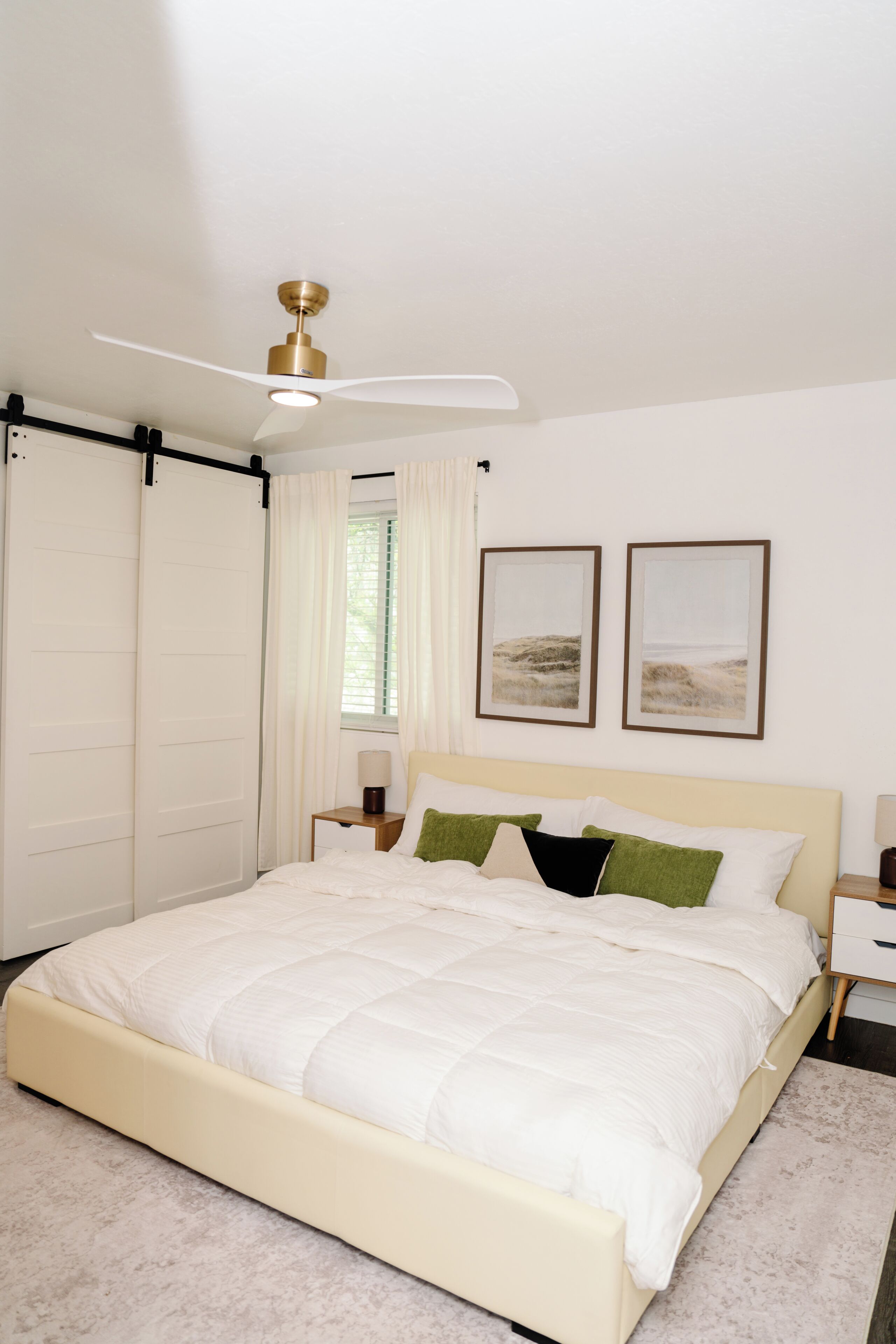 3 chambres, fer et planche à repasser, accès au Wi-Fi (inclus)