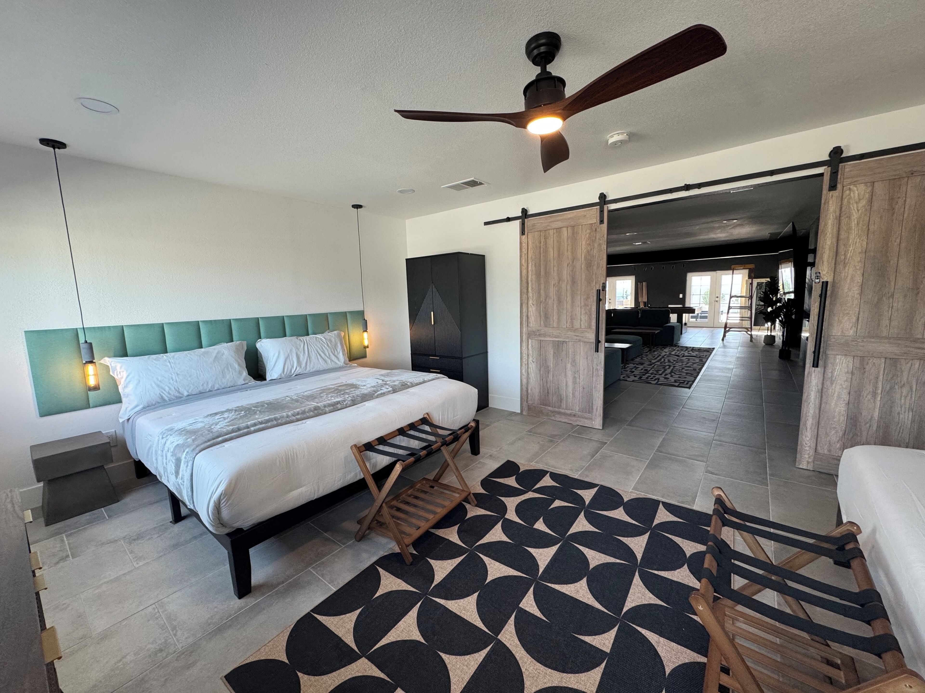 8 camere, ferro/asse da stiro, Wi-Fi, lenzuola