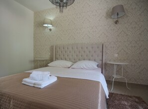 Internet, bed sheets - One Bedroom Apartment with Sea View (Pula)
