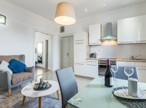 Interior - Standard One Bedroom Apartment with Sea View (Pula)