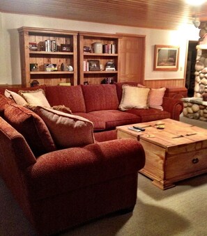 华丽小屋, 湖景 | 起居区