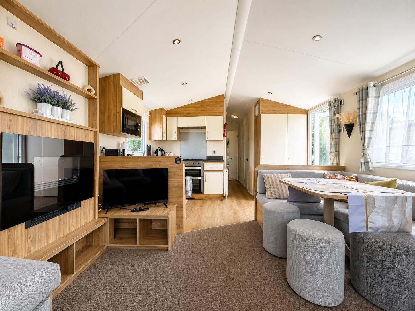 The sofa is the perfect place to discuss the excitment of the day. Relax all together and plan your next adventure along the coast. Its the perfect place to relax altogether