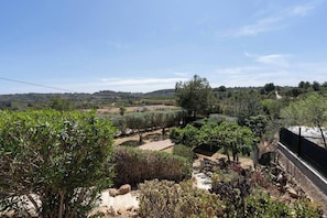 Apartment, 1 Bedroom, Smoking | Garden - Tiny House Long-term & Remote Work Near Valencia (Torrent)