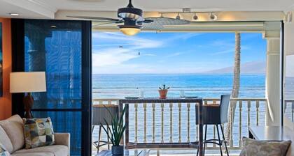Magical Oceanfront 1BR Sanctuary -Wake to Waves: