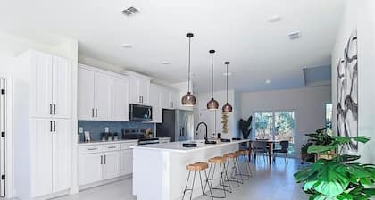 4-bedroom Brand New Property in North Port - 10 mins from Warm Mineral Springs
