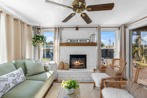 Walk to Beach | Pet Friendly, Plunge Pool, Sleeps9