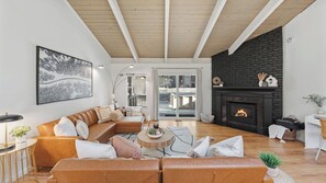 Huoneisto (3 Bedrooms) | Sisätilat