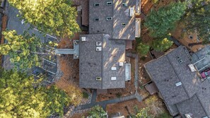 Apartment (3 Bedrooms) | Interior - Golden Mountain Chalet by Avantstay Incline Village Stay + Minutes to Lake Tahoe, Skiing + Scenic Trails (Incline Village)