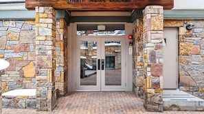 Apartment (1 Bedroom) | Interior - Blue Mesa Lodge 33C by Avantstay Ski-access Studio in Telluride's Mountain Village Steps From Lifts (Telluride)