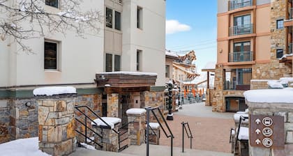 Blue Mesa Lodge 33C by Avantstay Ski-access Studio in Telluride's Mountain Village Steps From Lifts