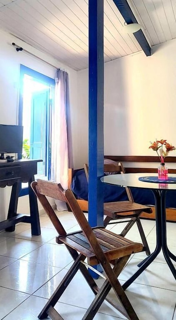 Superior Quadruple Room, Patio, Courtyard View | Dining - Analena do mar (Armação dos Búzios)