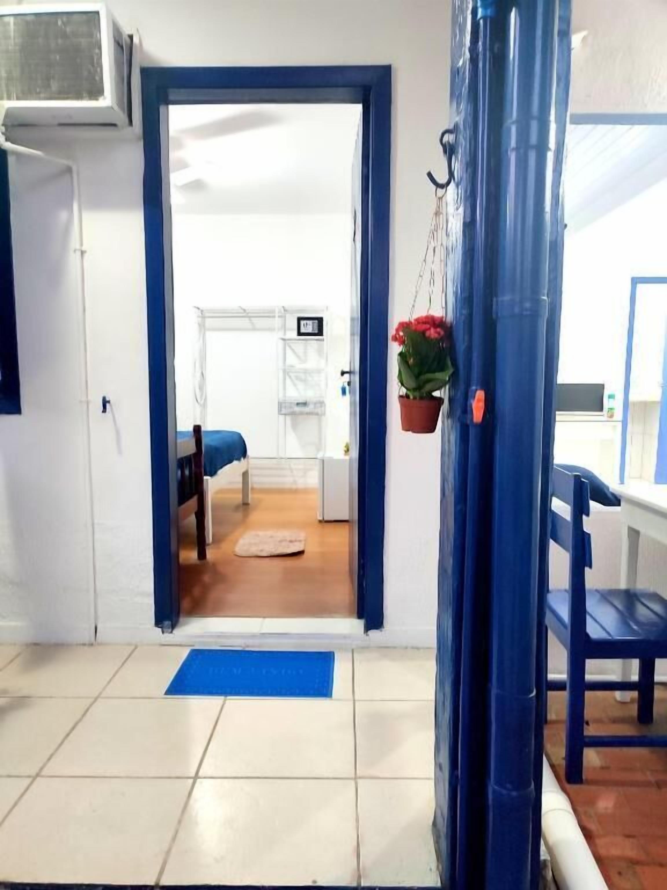 Kahden hengen superior-huone, patio, näköala pihalle | Tallelokero huoneessa, ilmainen Wi-Fi