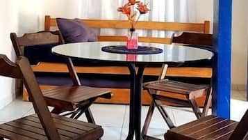 Phòng 4 Superior, sân hiên, quang cảnh sân vườn | Khu ăn uống