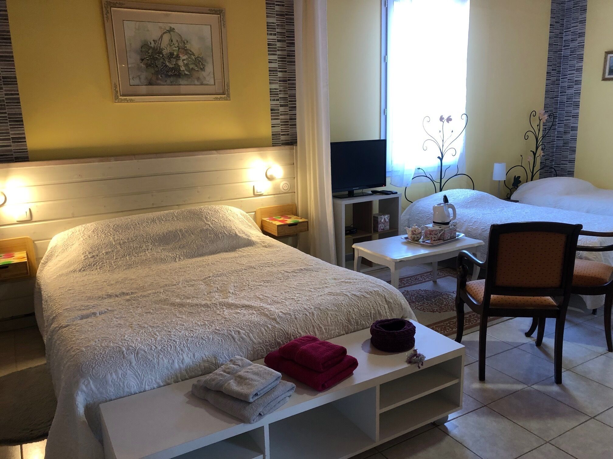 1 chambre, fer et planche à repasser, accès Internet, draps fournis