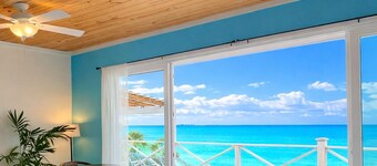 Blue Pearl Beach House, Private Beachfront, Kayaks & Panoramic Ocean Views