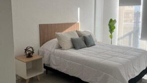 1 室のベッドルーム、WiFi (無料)、ベッドシーツ