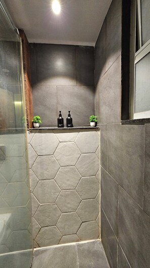 Shower, hair dryer, towels, soap - Luxurious, Comfy, Private Studio with Pool & Gym access | Long Stay | Gurgaon (Gurugram)