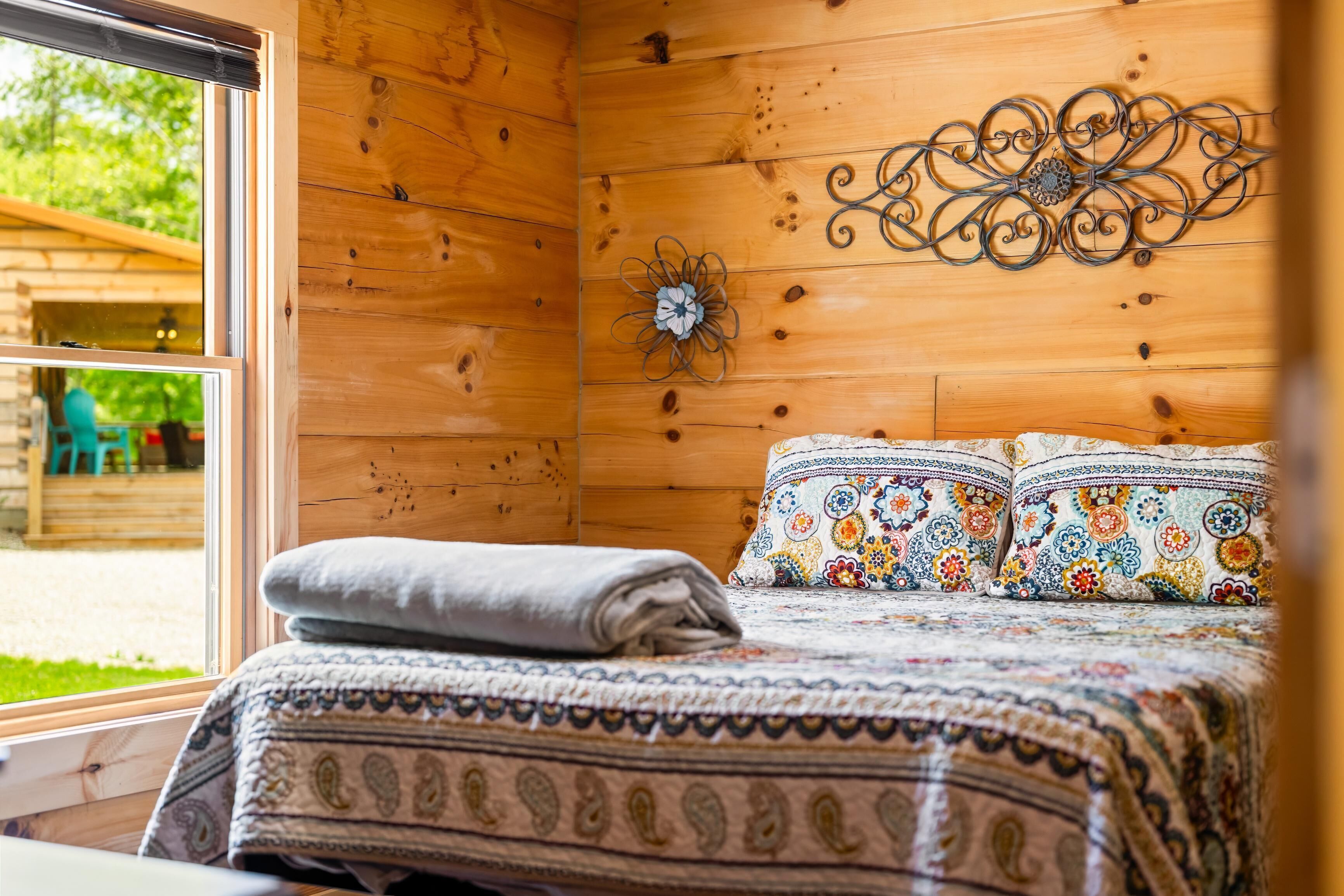 Iron/ironing board, free WiFi