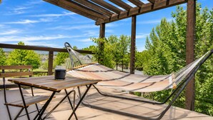 إطلالة على الجبل
