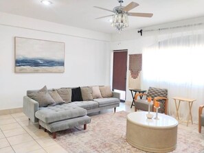 TV - Apartment for a cozy stay by the sea (Mazatlan)
