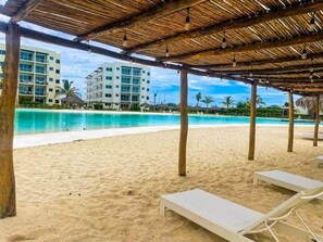 Beach - Premium apartment in Laguna Playa with pool (Mazatlán)